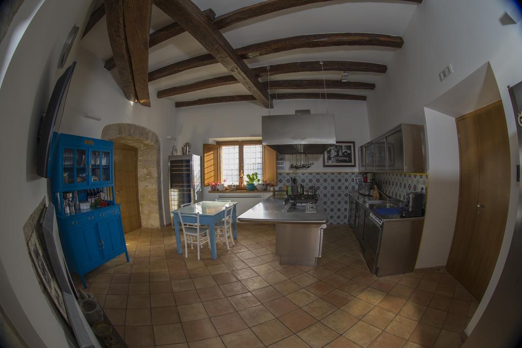 Palazzo Tronconi Villa Arce Eksteriør bilde