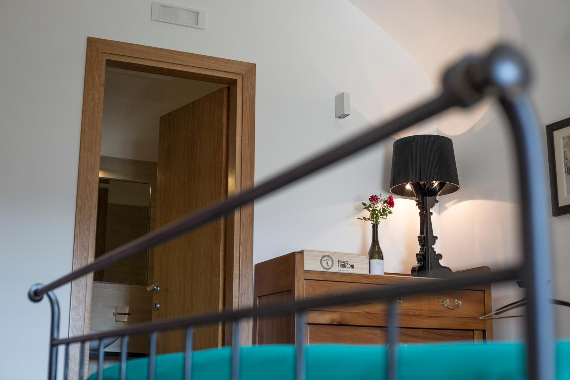 Palazzo Tronconi Villa Arce Eksteriør bilde